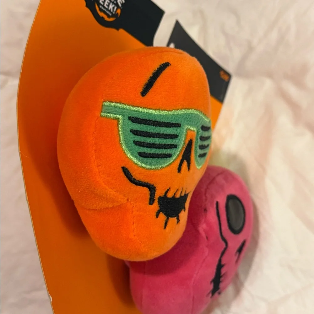 EEK! Squeaky Dog Toys - Orange and Pink Skull Set